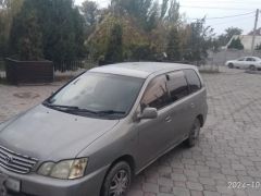 Сүрөт унаа Toyota Gaia