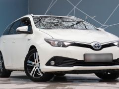 Сүрөт унаа Toyota Auris