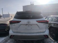 Photo of the vehicle Toyota Highlander