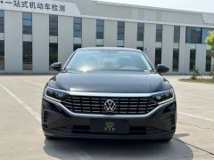 Photo of the vehicle Volkswagen Passat