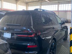 Photo of the vehicle BMW X7