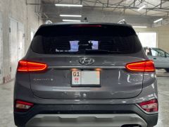 Photo of the vehicle Hyundai Santa Fe