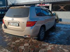 Фото авто Toyota Highlander