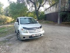 Photo of the vehicle Toyota Ist