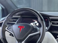 Photo of the vehicle Tesla Model X