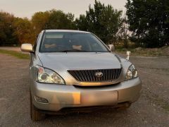 Сүрөт унаа Toyota Harrier