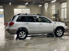 Сүрөт унаа Mitsubishi Outlander