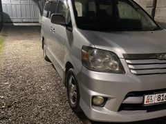 Photo of the vehicle Toyota Noah