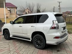 Photo of the vehicle Lexus GX