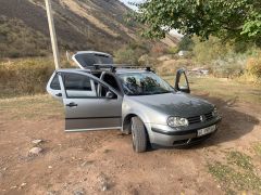 Photo of the vehicle Volkswagen Golf