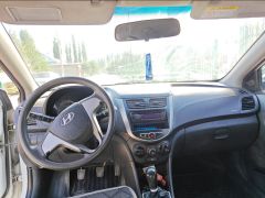 Сүрөт унаа Hyundai Solaris