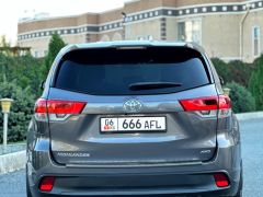 Сүрөт унаа Toyota Highlander