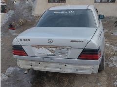 Photo of the vehicle Mercedes-Benz W124