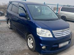 Сүрөт унаа Toyota Noah