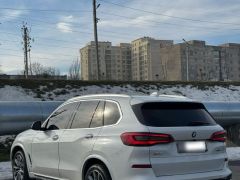 Photo of the vehicle BMW X5