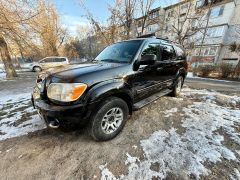 Photo of the vehicle Toyota Sequoia