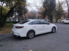 Photo of the vehicle Hyundai Sonata