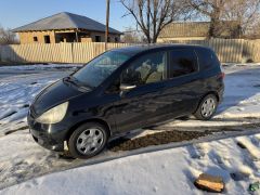 Photo of the vehicle Honda Fit