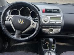 Фото авто Honda Jazz