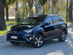 Сүрөт унаа Toyota RAV4