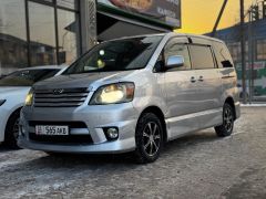 Сүрөт унаа Toyota Noah