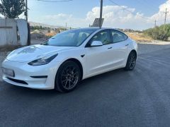 Фото авто Tesla Model 3