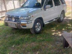 Сүрөт унаа Nissan Terrano