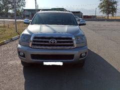 Фото авто Toyota Sequoia