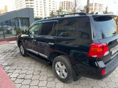 Photo of the vehicle Toyota Land Cruiser