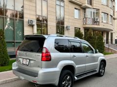 Photo of the vehicle Lexus GX