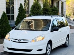 Сүрөт унаа Toyota Sienna