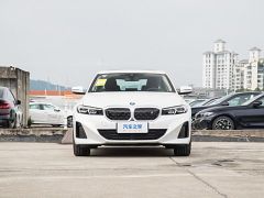 Photo of the vehicle BMW i3