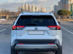 Photo of the vehicle Toyota RAV4