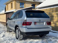 Photo of the vehicle BMW X5