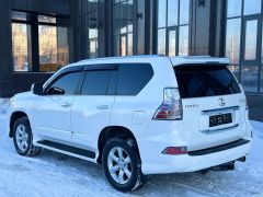 Photo of the vehicle Lexus GX