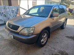 Photo of the vehicle Lexus RX