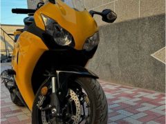 Фото авто Honda CBR 1000