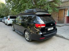 Фото авто Kia Carnival