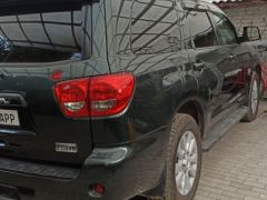 Сүрөт унаа Toyota Sequoia