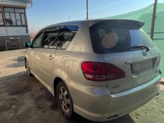 Photo of the vehicle Toyota Ipsum