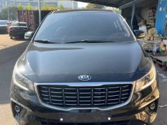 Photo of the vehicle Kia Carnival