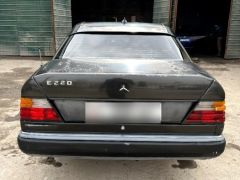 Фото авто Mercedes-Benz W124