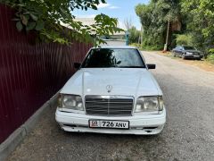 Сүрөт унаа Mercedes-Benz W124