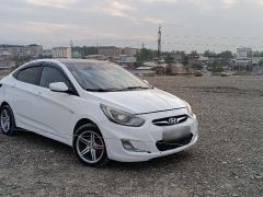 Фото авто Hyundai Solaris