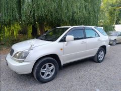 Сүрөт унаа Toyota Harrier