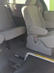 Photo of the vehicle Toyota Sienna