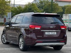 Фото авто Kia Carnival