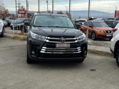 Photo of the vehicle Toyota Highlander