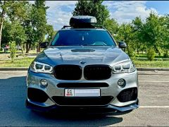 Photo of the vehicle BMW X5