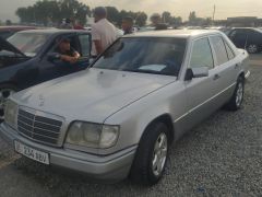 Сүрөт унаа Mercedes-Benz W124